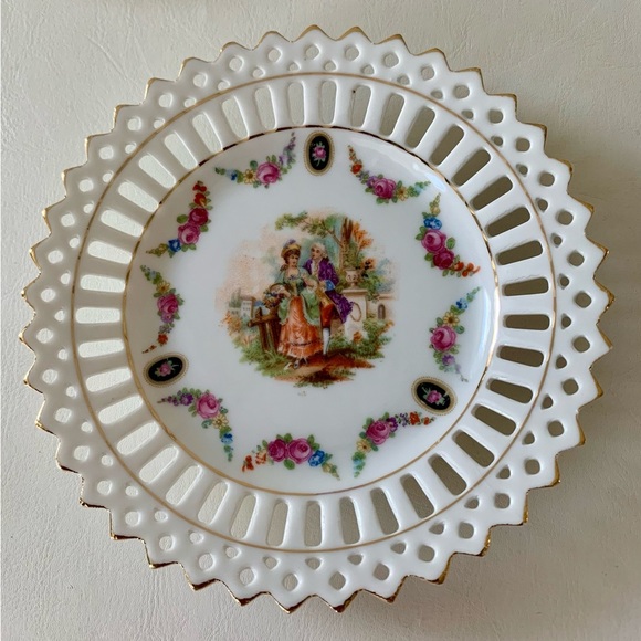 Vintage German Porcelain Reticulated Trinket Dishes - Picture 3 of 15